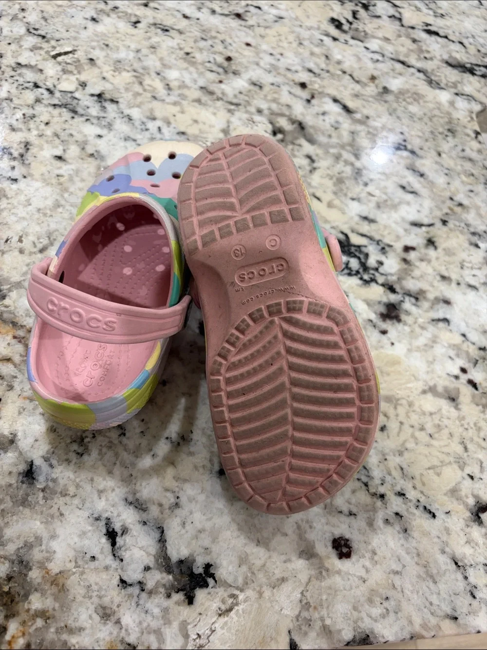 CROCS SzC13 Kids Pastel Multicolor Clog with Pink Strap